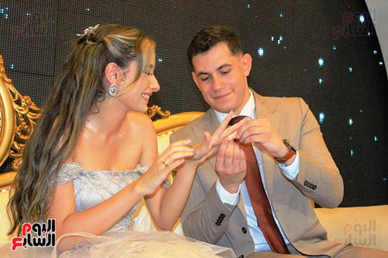 نور الدين امتياز وخطيبته