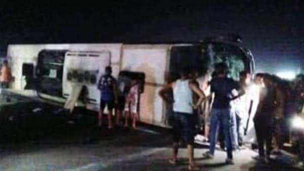 فسحة تحولت إلى مأساة.. تفاصيل حادث انقلاب أتوبيس على طريق مطروح