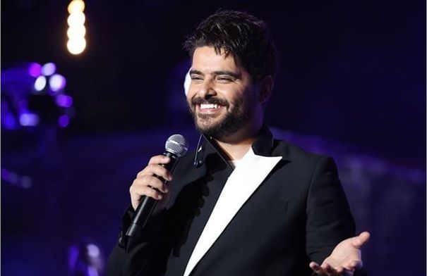 ناصيف زيتون يُشعل مسرح قرطاج بحضور زوجته دانييلا رحمة -… ناصيف زيتون يُشعل مسرح قرطاج بحضور زوجته دانييلا رحمة -...