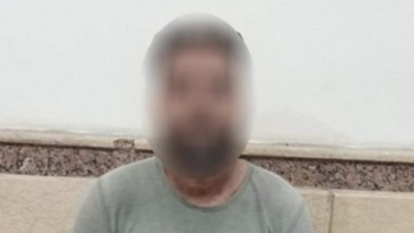 ضبط الشخص المتعدي على طليقته داخل نادٍ في الاسماعيلية| فيديو