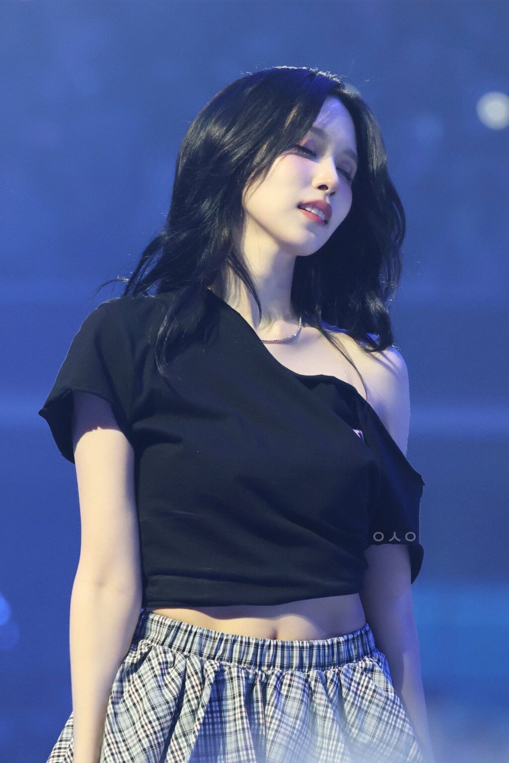 بعض صور مينا العشوائية من الحفل الموسيقي