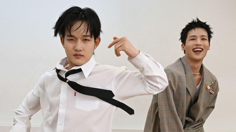 1 فير - هل يمكن لاثنين من الهاربين الكوريين الشماليين أن يأخذوا فرقة K -Pop Boy جديدة إلى Global Sursetorom؟ @ CNN (250717)
