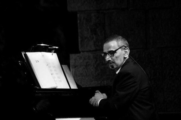 بكلمات مؤثرة.. نجوم العرب ينعون زياد الرحباني ويعزون فيرو...