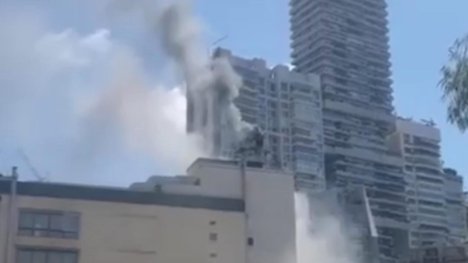 حريق الـABC… ما جديده؟ – MTV Lebanon حريق الـABC... ما جديده؟