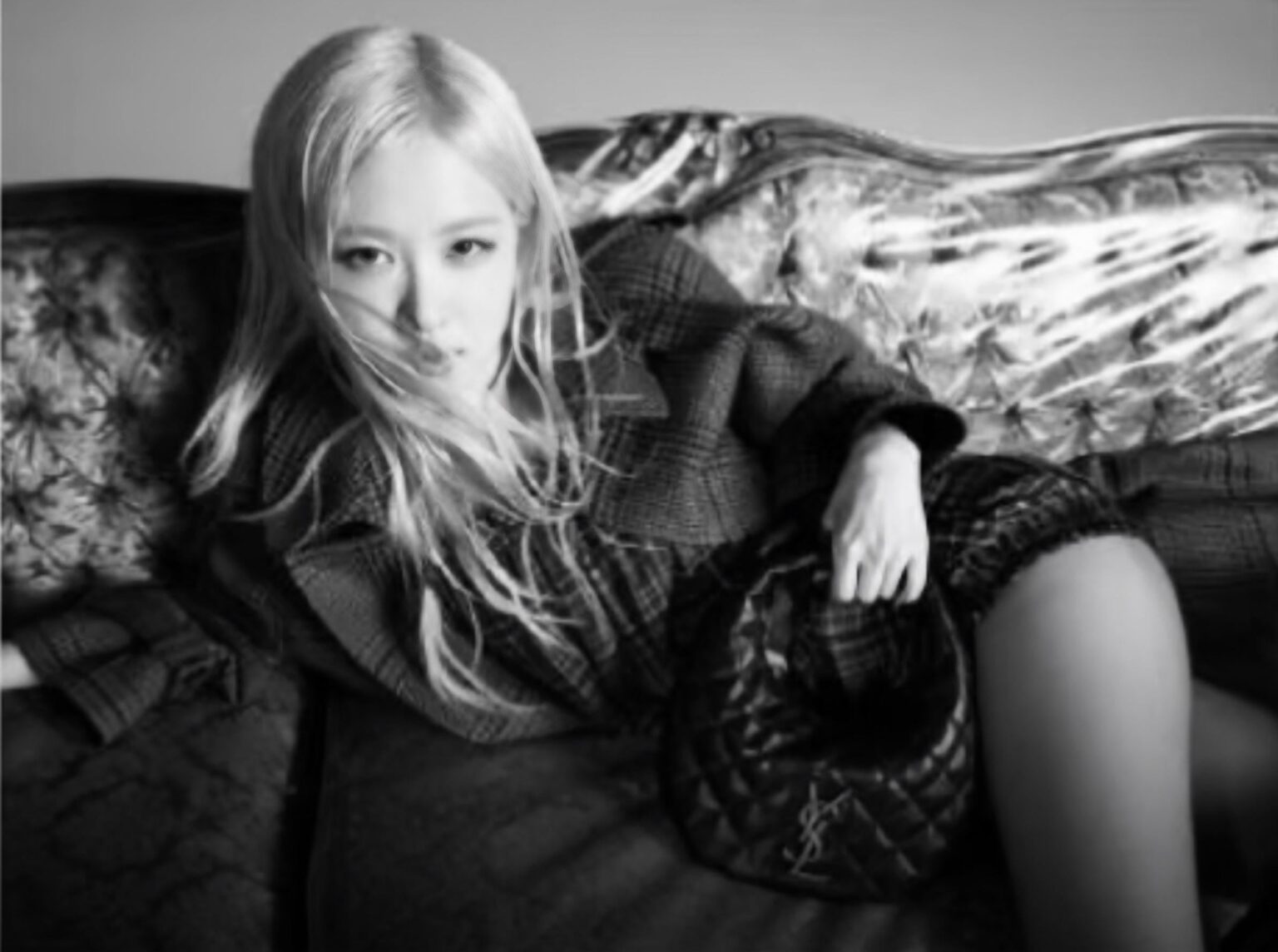 الورد لسانت لوران