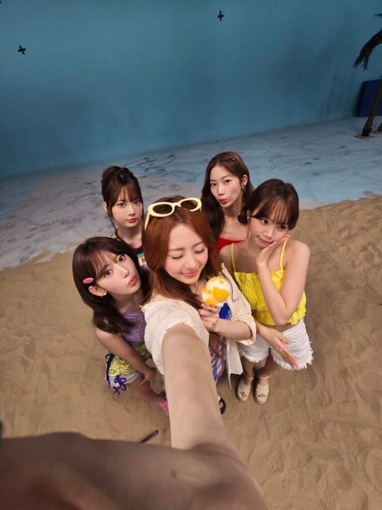 250702 تحديث Huh Yunjin Instagram مع Le Sserafim