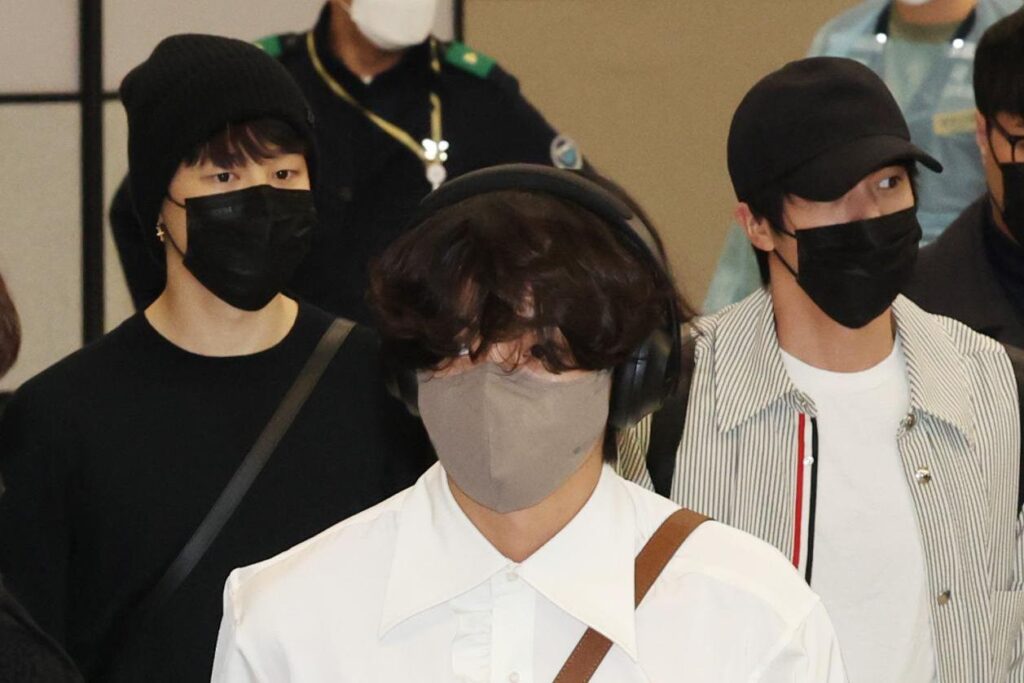 يواجه موظف الخطوط الجوية لائحة اتهام لبيع تفاصيل رحلة BTS