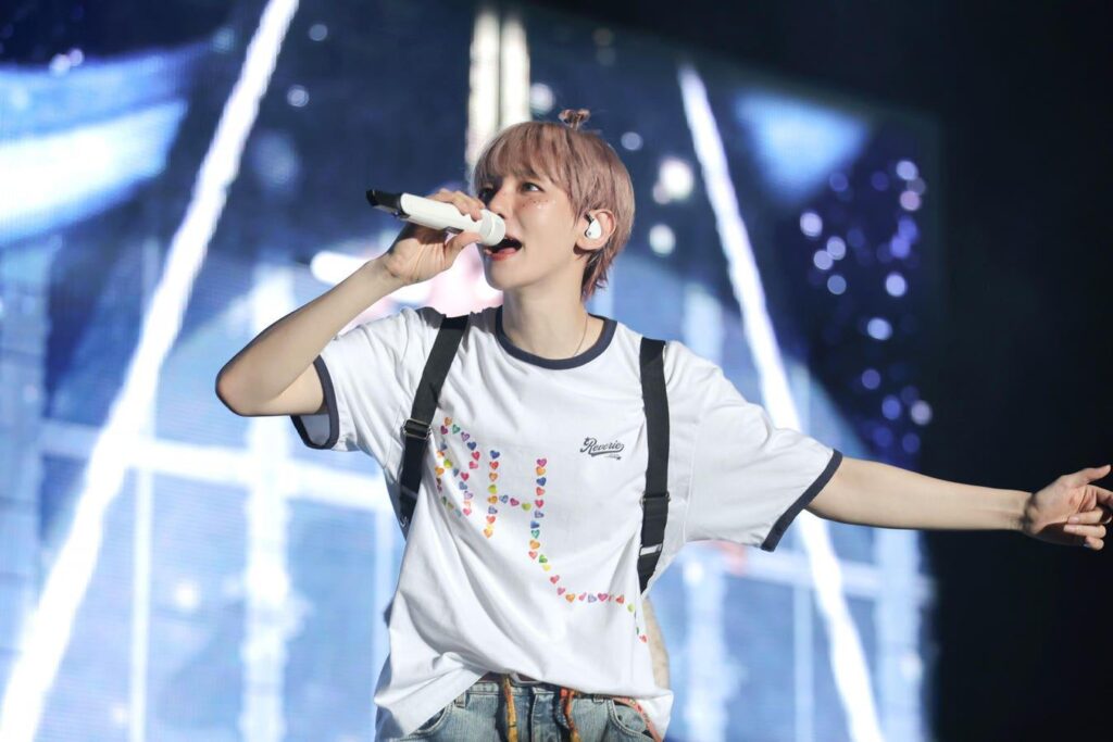 Exo Baekhyun - Baekhyun Reminisces على لحظات المعجبين من US Leg of Reverie World Tour @ Forbes (250715)