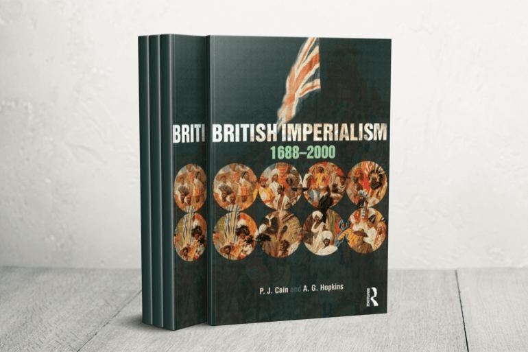 طور هوبكنز نظرية الرأسمالية الجنتلمانية بالاشتراك مع بيتر كين في عدة أعمال، أبرزها كتاب "الإمبريالية البريطانية، 1688-2000" (1993)