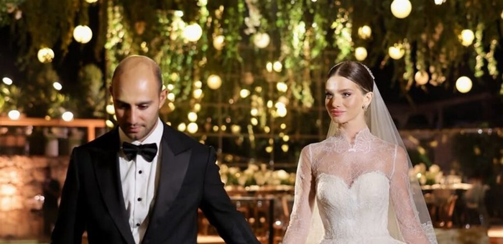 بأجواء فخمة.. وزير السياحة السابق وليد نصار يحتفل بزفاف ابنه والعروس تخطف الأنظار بجمالها (صور) Doc-P-1390168-638879026934004919.jpg