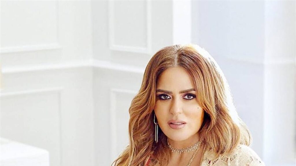 أول تعليق من مها الصغير على اتهامات سرقة اللوحات الفنية