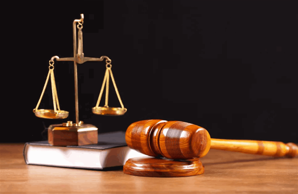 توقيف صاحب مصرف لبناني.. وهذه تهمه!