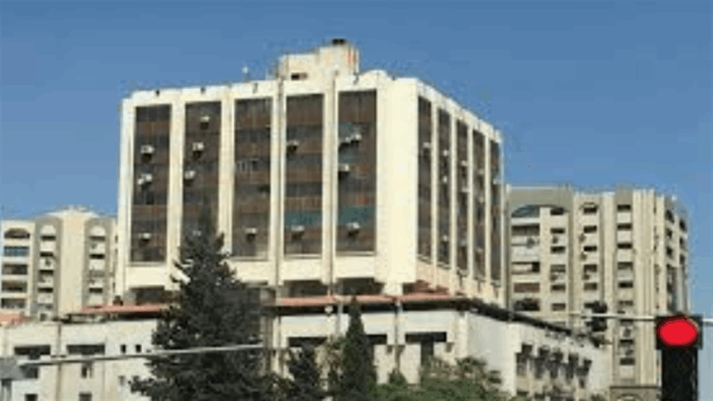 عن التصعيد ضد بيروت.. مصدر في وزارة الاعلام السورية يوضح!