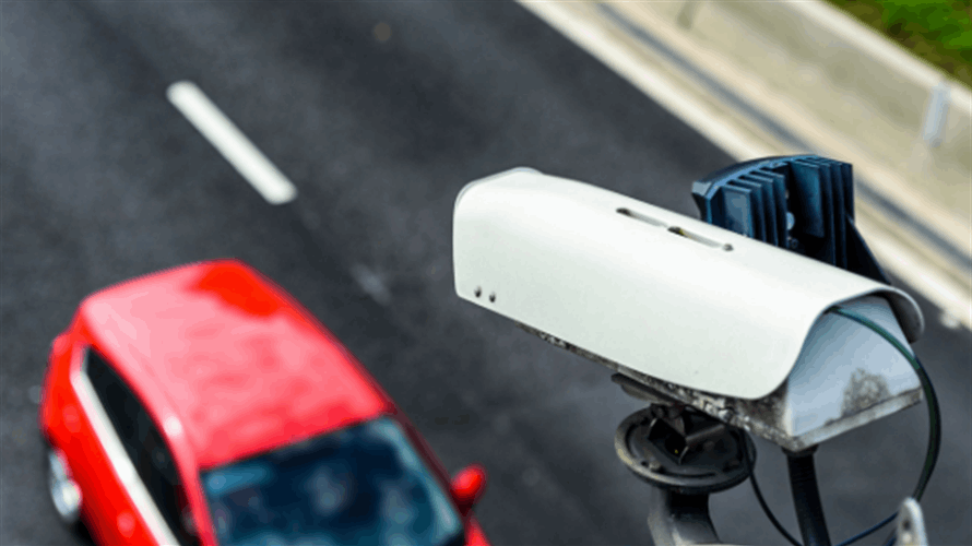 منع ممثلة شهيرة من القيادة بعد تجاوزها السرعة المسموح بها - LBCI Lebanon