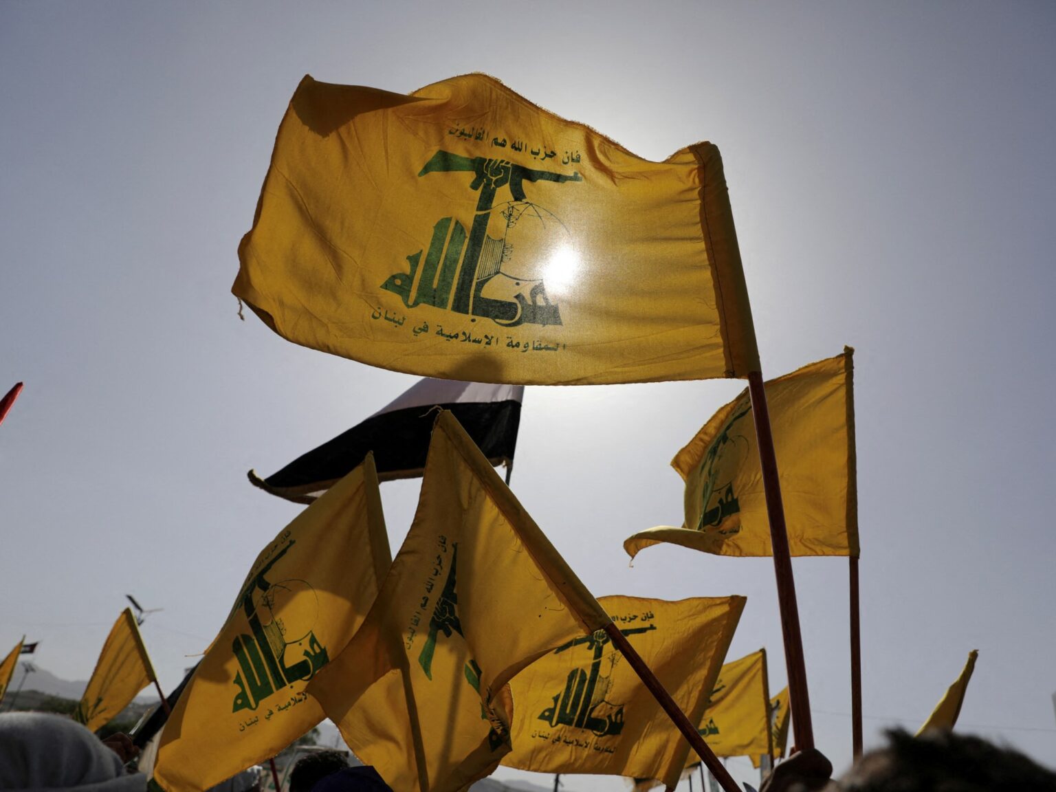 حزب الله يدين غارات إسرائيلية أوقعت شهداء ومصابين