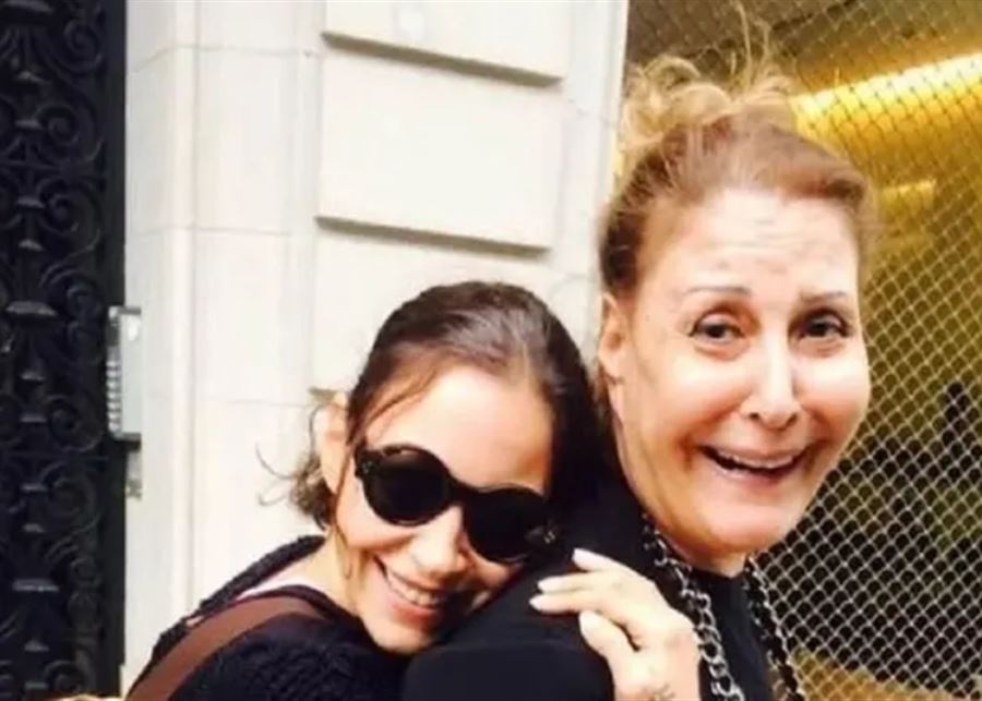 نقيب الفنانين ينفي شائعة وفاة الفنانة زيزي مصطفى نقيب الفنانين ينفي شائعة وفاة الفنانة زيزي مصطفى