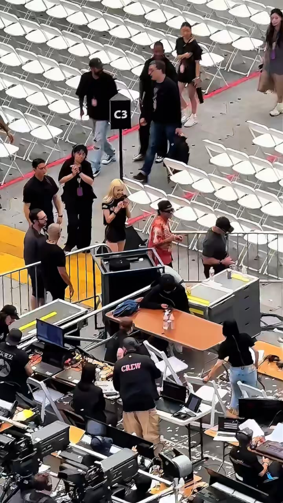 250713 Rosé & Bruno Mars @ Sofi Stadium Soundcheck