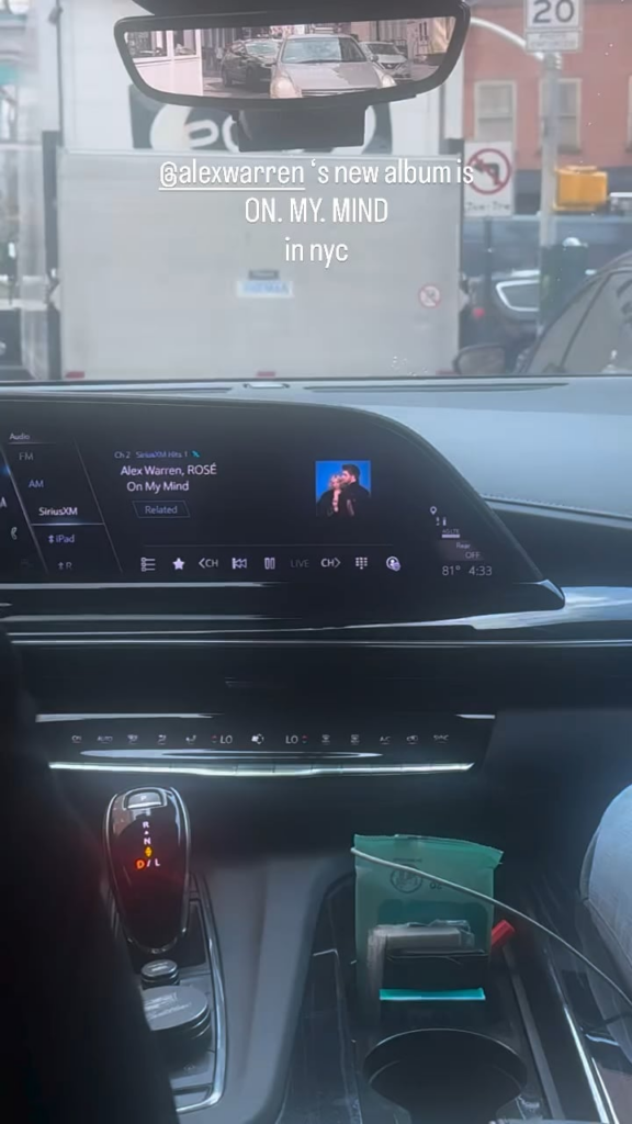 250725 تحديث قصة Rosé IG