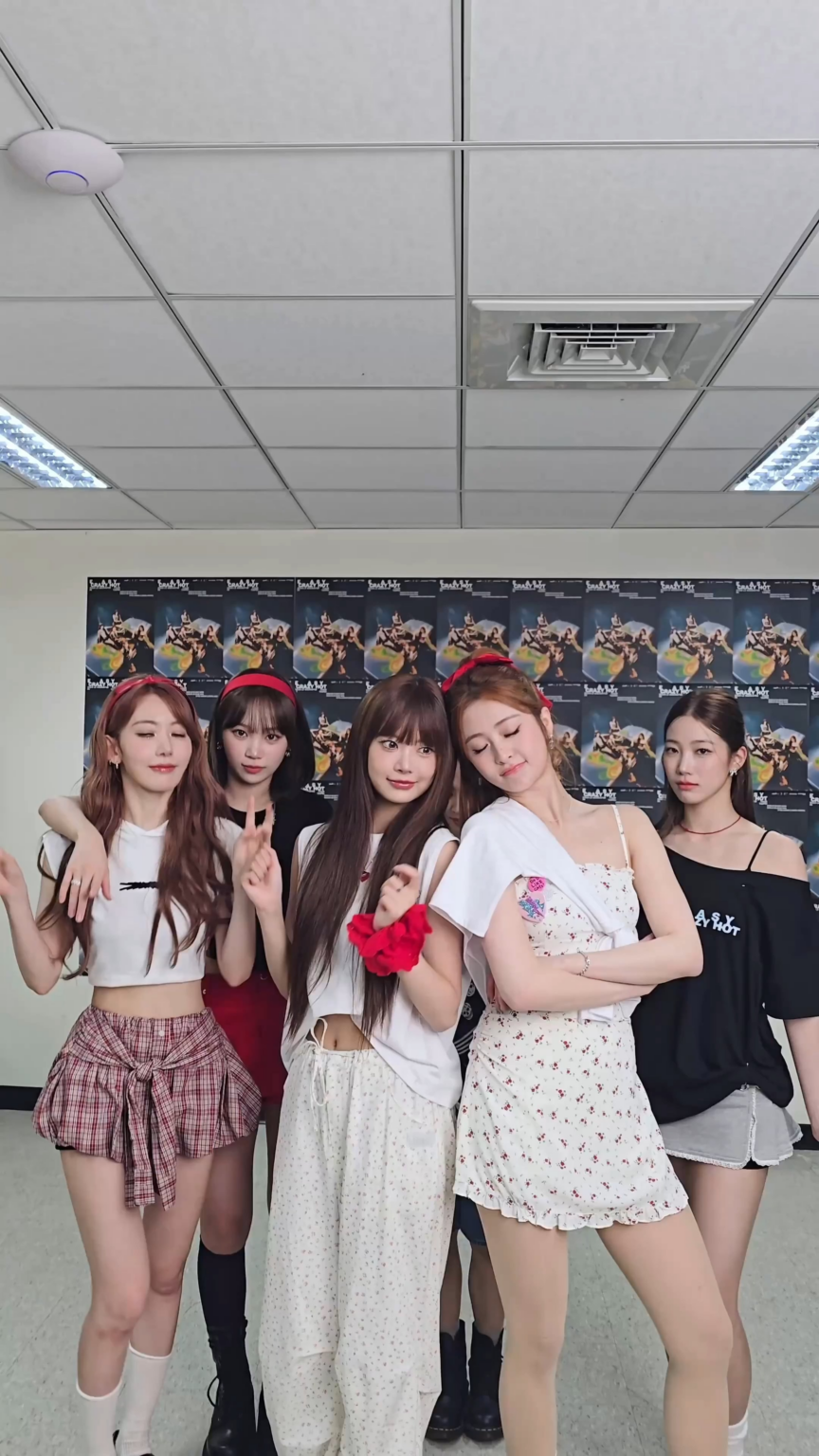 250724 Le Sserafim مع Jolin Tsai - Kawaii (تحدي الرقص)