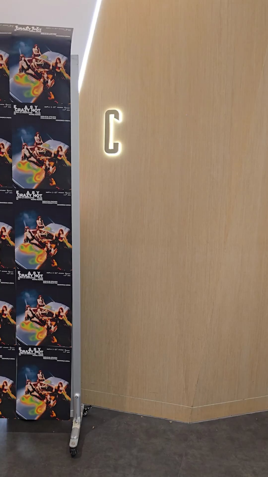 250729 Le Sserafim Tiktok Update مع Kim Chaewon - المدينة التالية هي ... مانيلا 😎