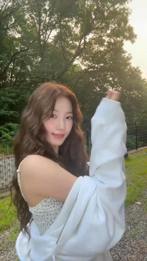 250715 le ssrafim tiktok update - ⋆ ⅚⸜⸜ 🌿van 彡