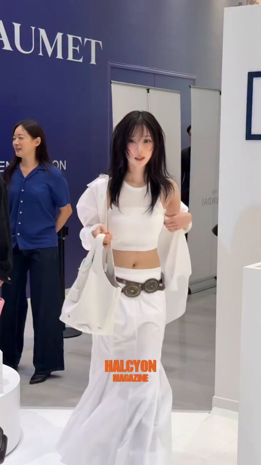 250728 تحديث مجلة Halcyon Magazine Instagram مع فصل الشتاء