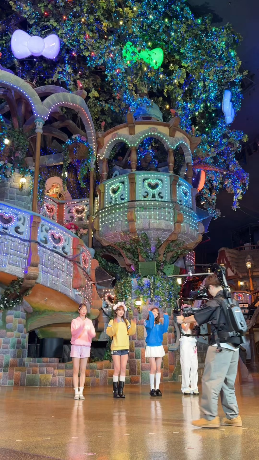 250718 تحديث Le Sserafim Tiktok مع Kim Chaewon ، Miyawaki Sakura ، Kazuha & Hong Eunchae - 𝕋𝕙𝕚𝕤'' 𝕒 𝕒 𝕒𝕟𝕪𝕞𝕠𝕣𝕖🎠💖 𝕒𝕟𝕪𝕞𝕠𝕣𝕖🎠💖