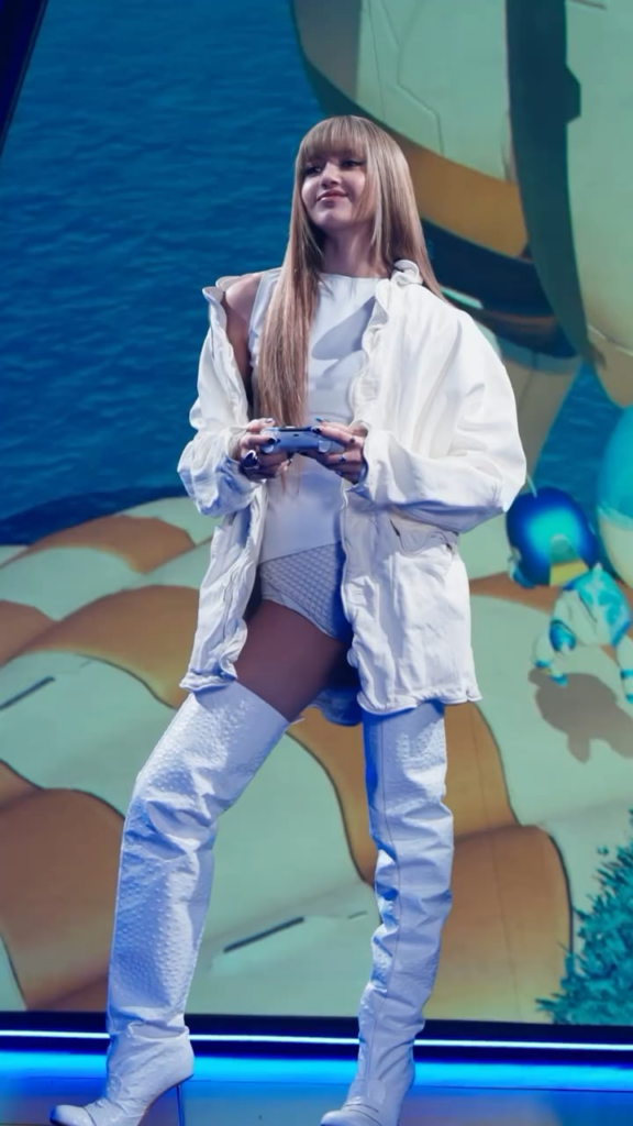 250731 ليزا ل PlayStation