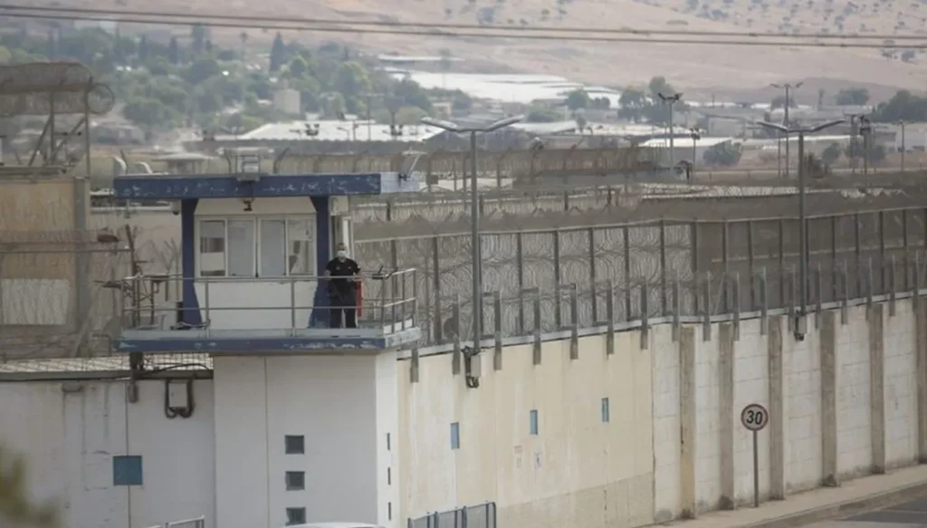 بالصور – أين تعتقل إسرائيل أسرى ‘حماس’ و ‘حزب الله’- قوة الرضوان؟ بالصور - أين تعتقل إسرائيل أسرى 'حماس' و 'حزب الله'- قوة الرضوان؟