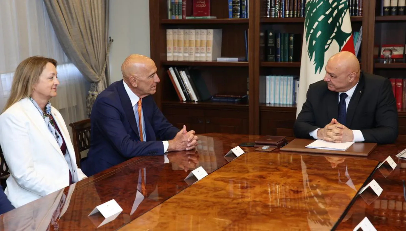 توم برّاك في قصر بعبدا (حساب الرئاسة اللبنانية في إكس).