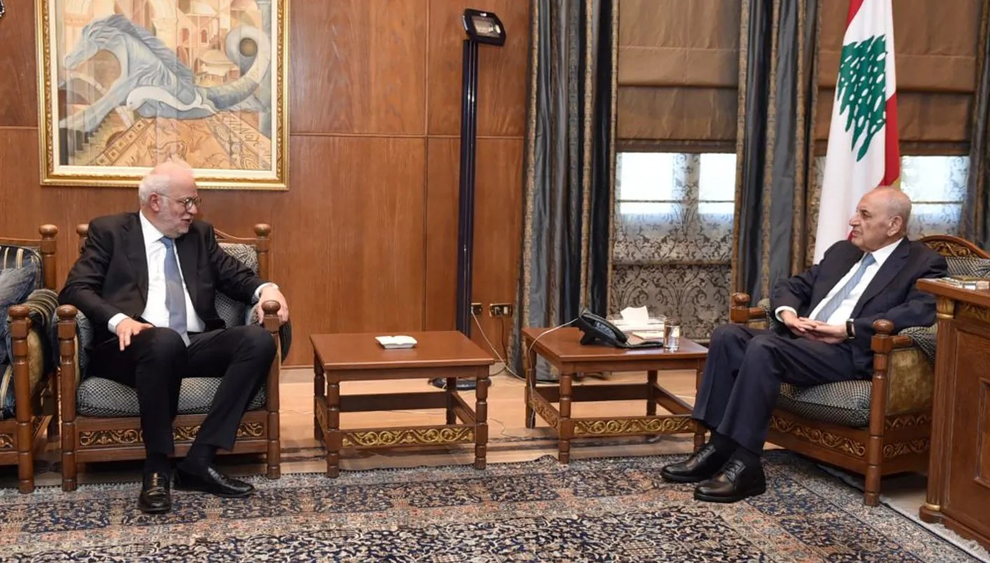 رئيس مجلس النواب خلال لقائه وزير العد عادل نصار في عين التينة (عين التينة).