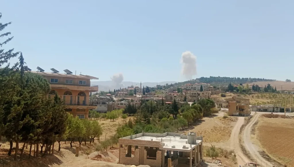 غارات إسرائيلية تستهدف البقاع شرق لبنان… وزير الدفاع الإسرائيلي: رسالة للحكومة اللبنانية (صور – فيديو) غارات إسرائيلية تستهدف البقاع شرق لبنان... وزير الدفاع الإسرائيلي: رسالة للحكومة اللبنانية (صور - فيديو)