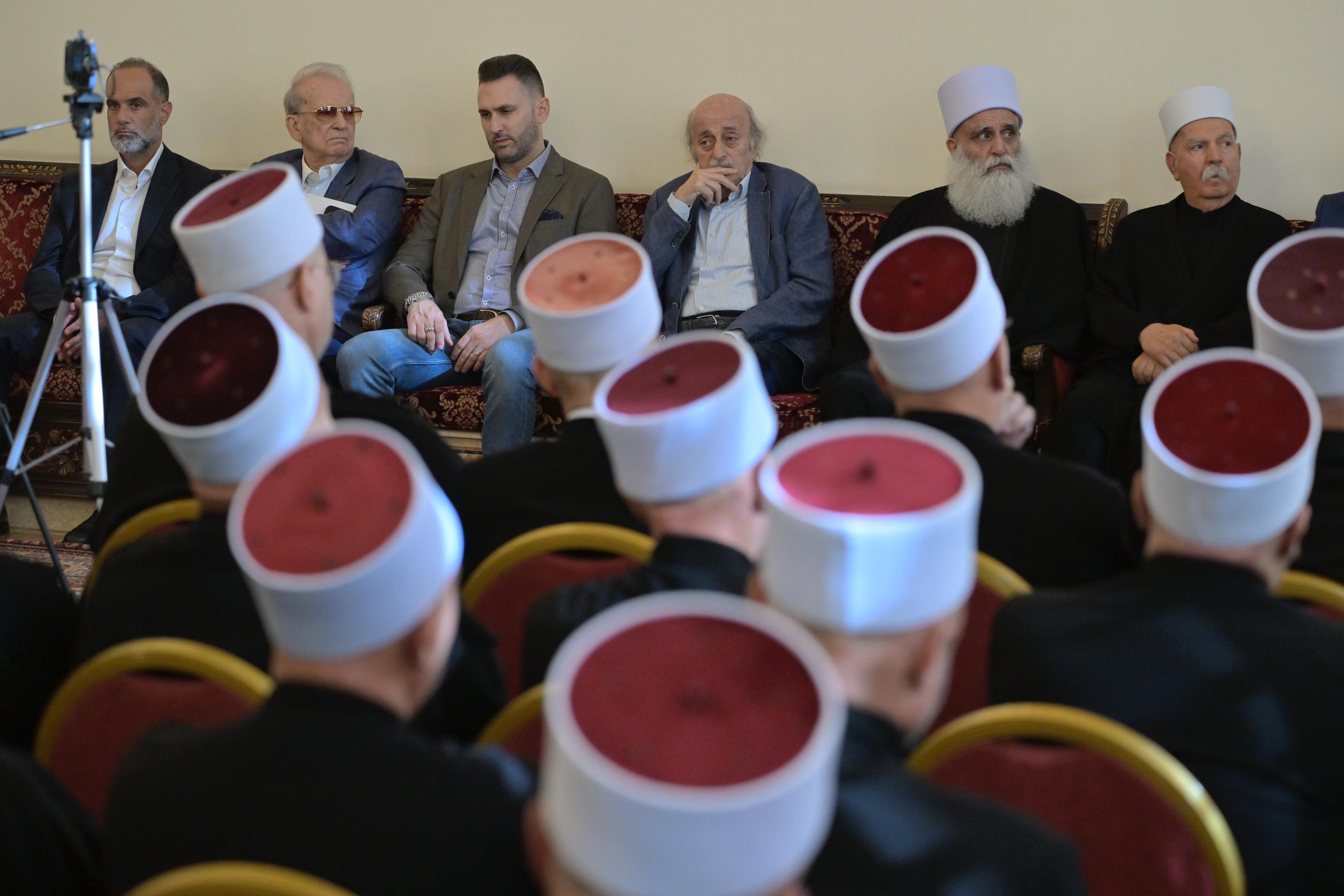 خلال اجتماع استثنائي للمجلس المذهبي لطائفة الموحدين الدروز في دار الطائفة في بيروت (نبيل إسماعيل).