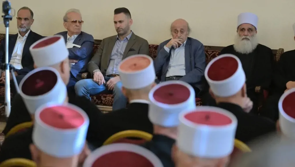 كيف علّق جنبلاط على وقف إطلاق النار في السويداء؟ كيف علّق جنبلاط على وقف إطلاق النار في السويداء؟