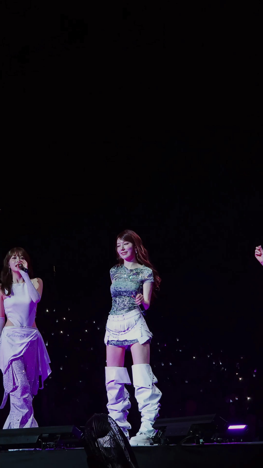 250727 Le Sserafim Tiktok Update - Wanna Be the Winner 👑 @ 2025 Le Sserafim Tour "Easy Crazy Hot" في Hong Kong Day 2