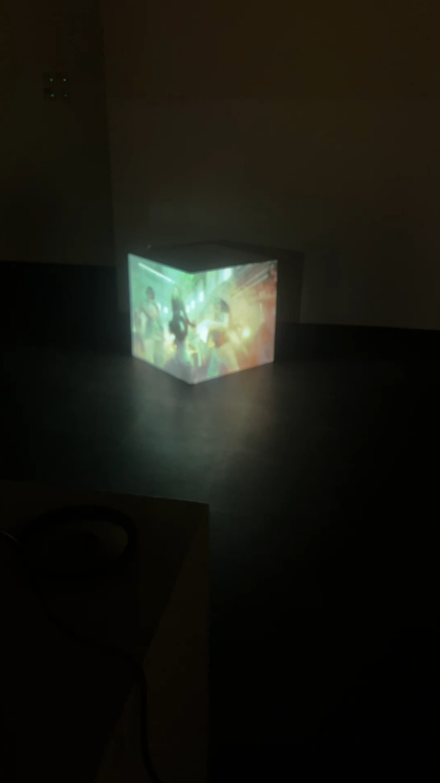 نيجانز على مكعب في المدرسة