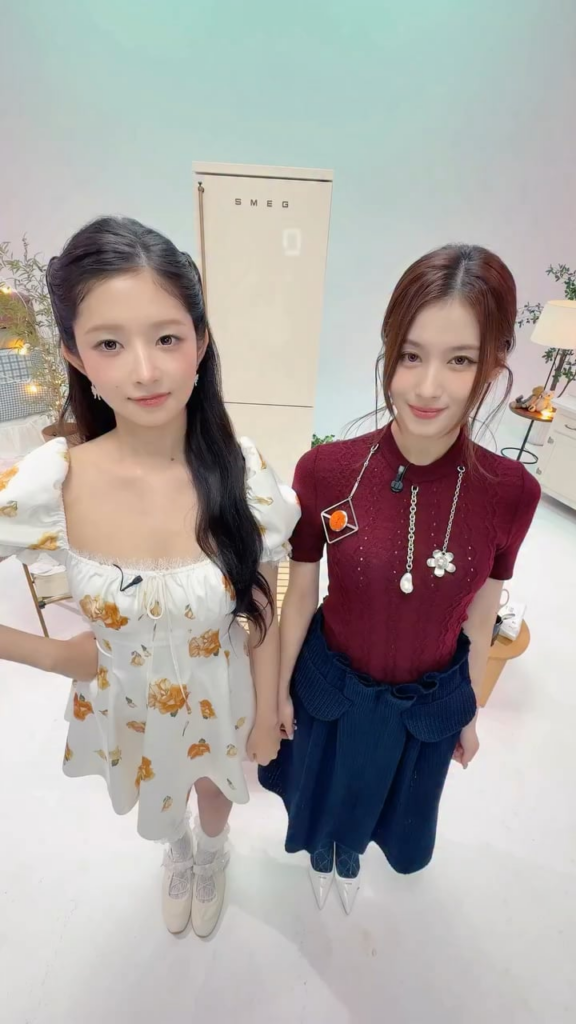 250717 ive تحديث Tiktok الرسمي مع REI (الفذ. مرتين SANA) - الموقف (تحدي الرقص)