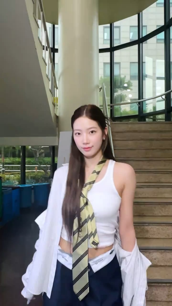 250706 le sserafim tiktok update - 𝒀𝒐𝒖 𝒄𝒐𝒖𝒍𝒅 𝒇𝒆𝒆𝒍 𝒕𝒉𝒆 𝒗𝒊𝒃𝒆 𝑰 '𝒐𝒏