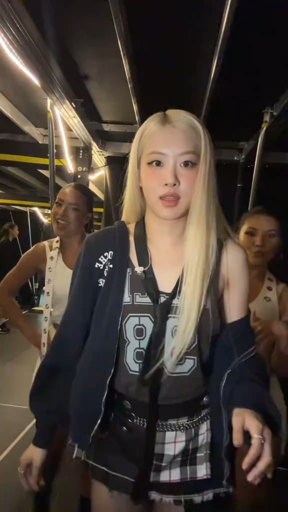 250713 تحديث Rosé Tiktok