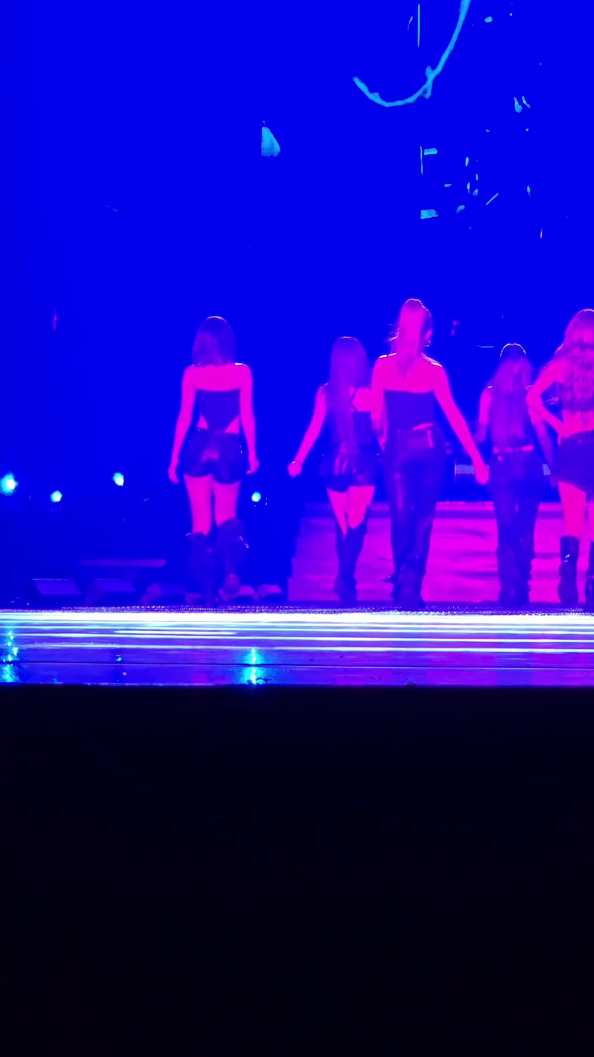 250720 le sserafim tiktok update - حيث هيك هو تايبيه ساكي؟