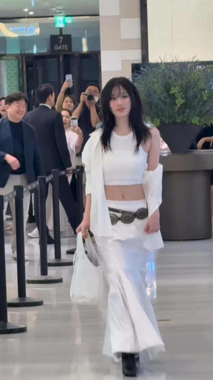 250728 allure Korea Instagram Update with Winter