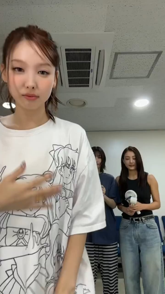 250714 Twitter Update - كن جيدًا لأطفالي (مع Nayeon و Momo و Jihyo)
