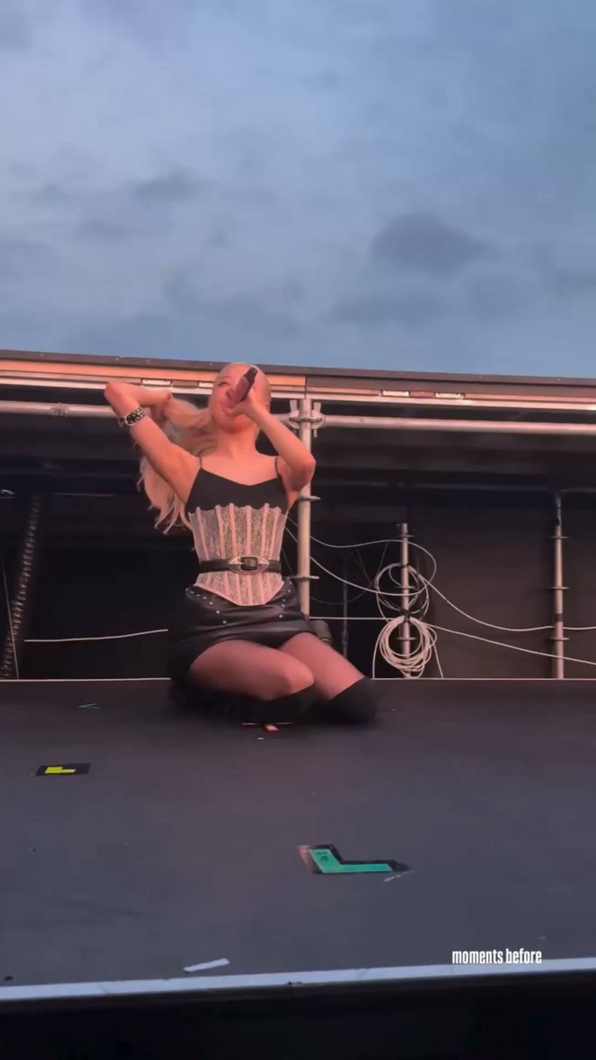 250709 تحديث قصة Rosé IG