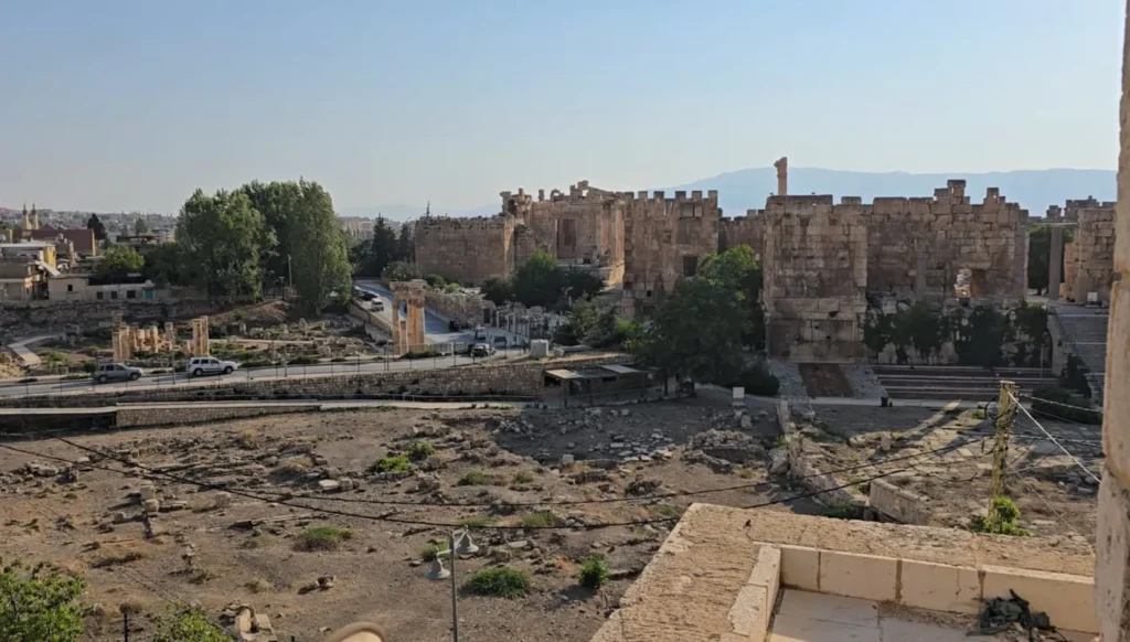 أخبار عن انسحاب للجيش اللبناني من أبراج المراقبة في بعلبك-الهرمل... ماذا كشف مصدر أمني لـ'النهار'؟