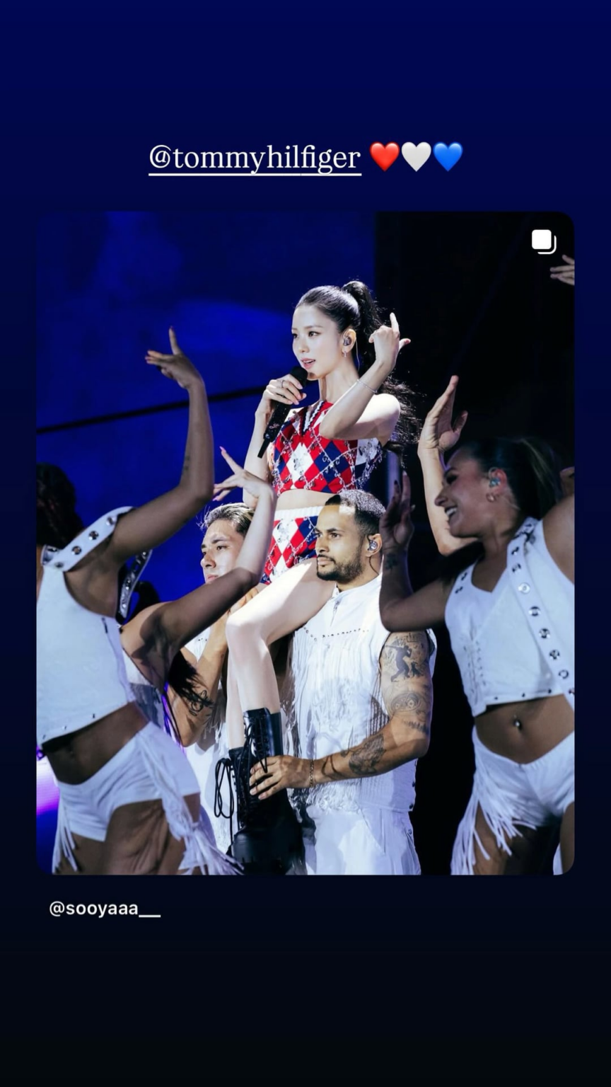 250731 تحديث قصة Jisoo IG