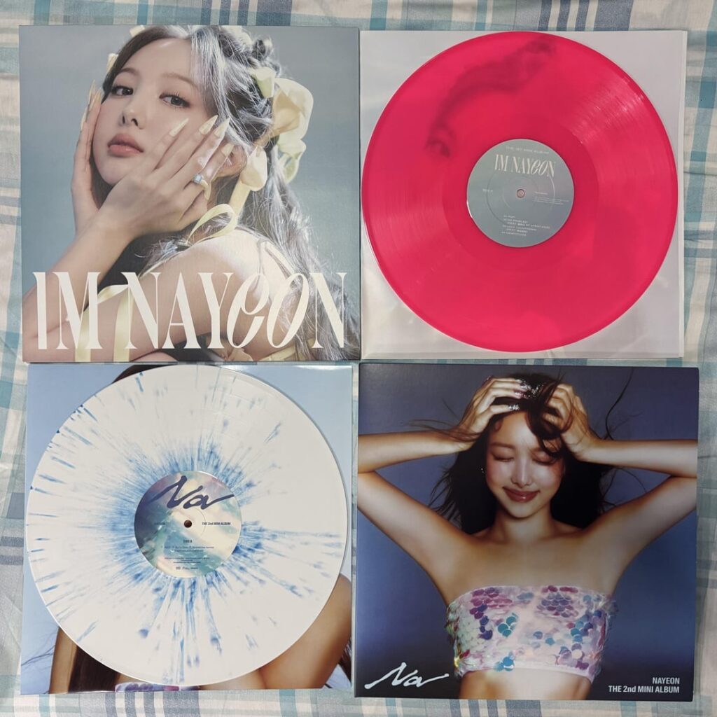 Nayeon Vinyl ، أيهما تحب ذلك بشكل أفضل؟