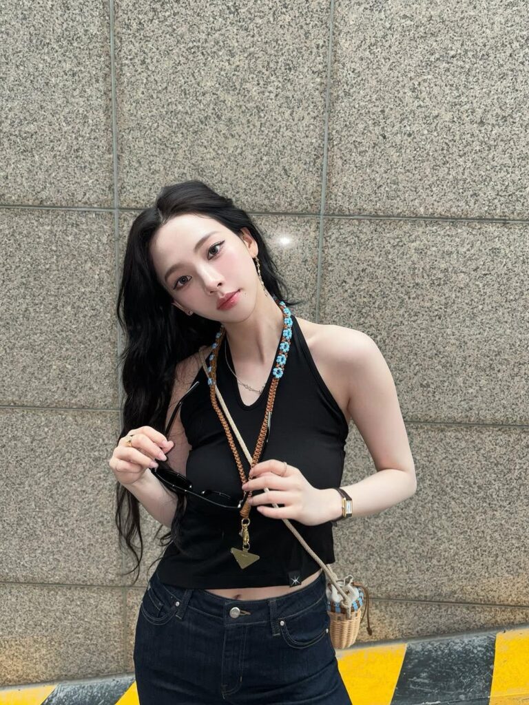 250720 تحديث Karina Instagram