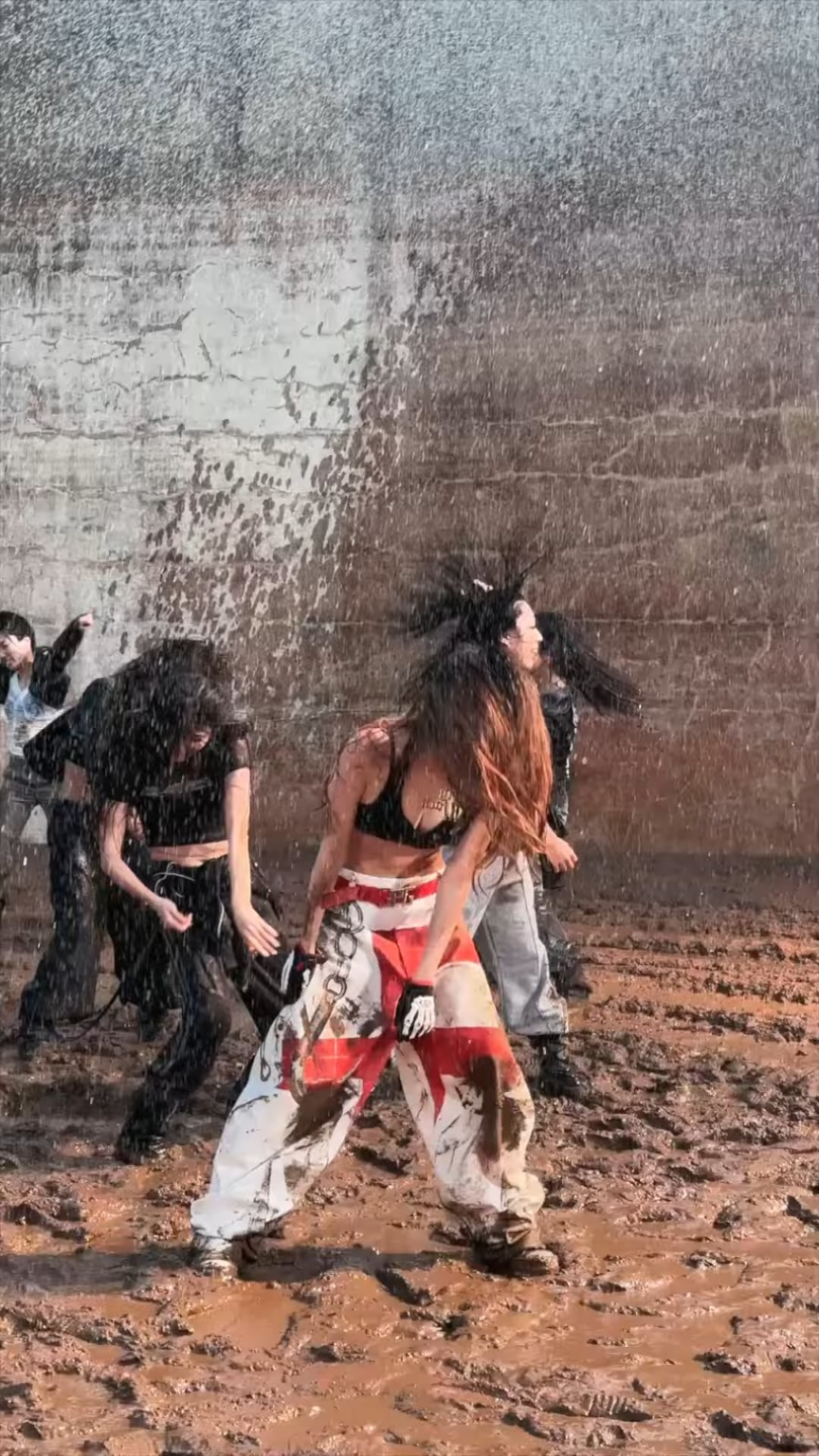 250713 تحديث AESPA Tiktok مع Ningning - 𝕴𝖙'𝖘 𝖒𝖊 ، 𝖎𝖙'𝖘 𝖒𝖊