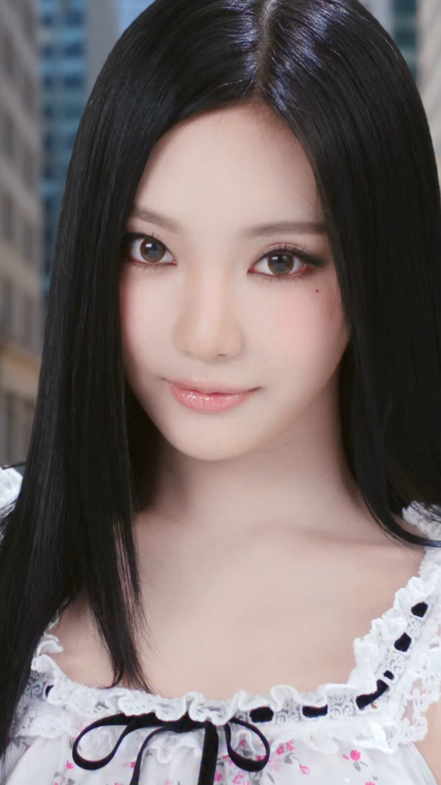 250710 Ningning لـ Shushu/Tong X Haus NORENE