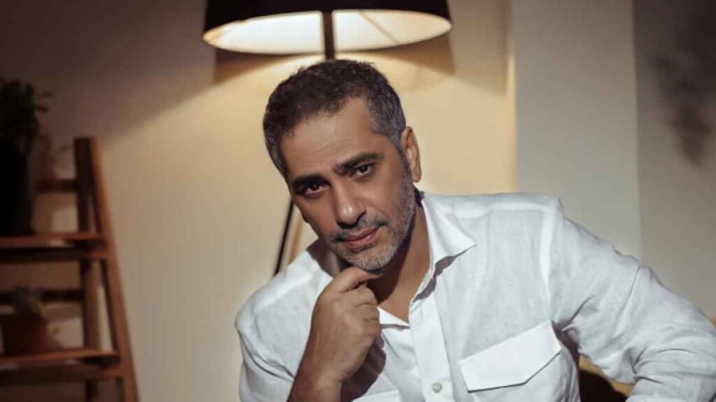 بعد شائعات تسليم نفسه.. هل يستعد فضل شاكر للمثول أمام المحكمة؟ وليد حجاج يكشف لـ"إرم نيوز" تفاصيل اختراق "غوغل" و"آبل"